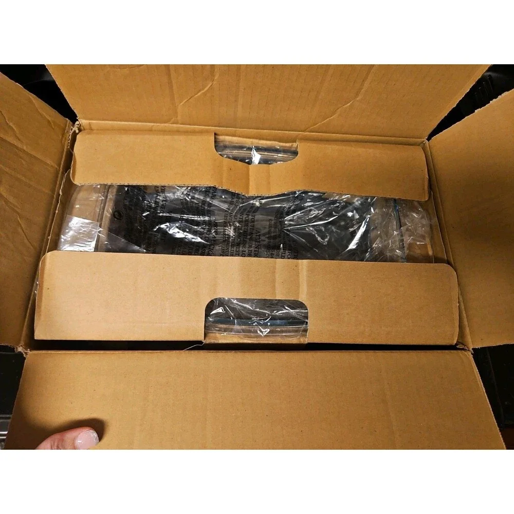 NIB Pampered Chef Covered Roaster W/ Glass Lid 3.5 qt #2401 Retired